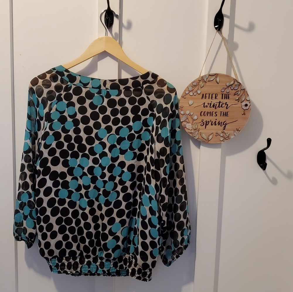 💚🤍🖤Blouse - Picture 2 of 11